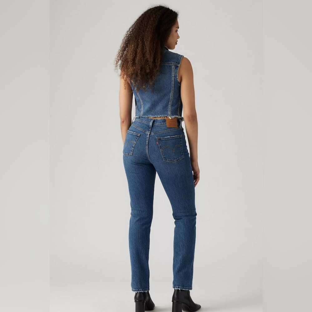 Levi’s Original Fit 501 Erin Medium Wash Women's Jeans W28 L30 - Picture 8 of 8